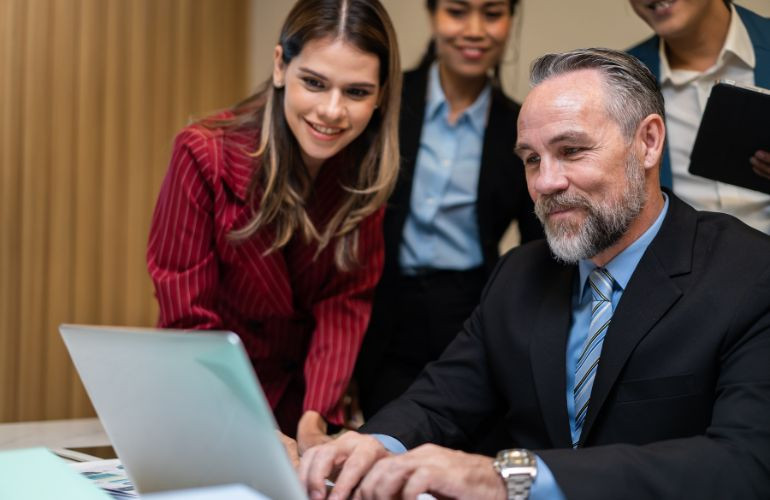 Experto en Dirección y Liderazgo Empresarial