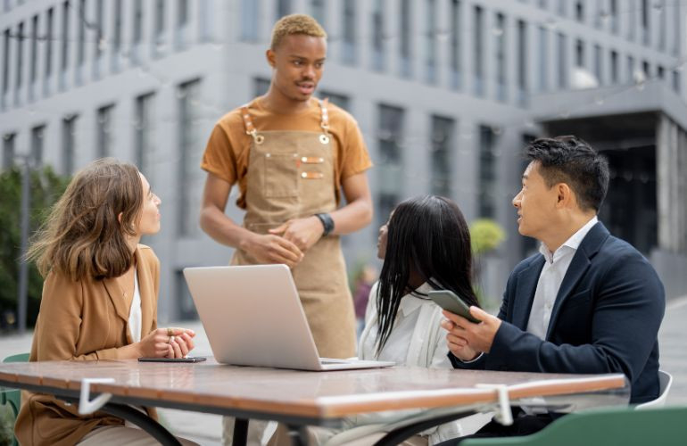 Employer Branding: El Arte de Atraer y Retener Talento en la Era Digital